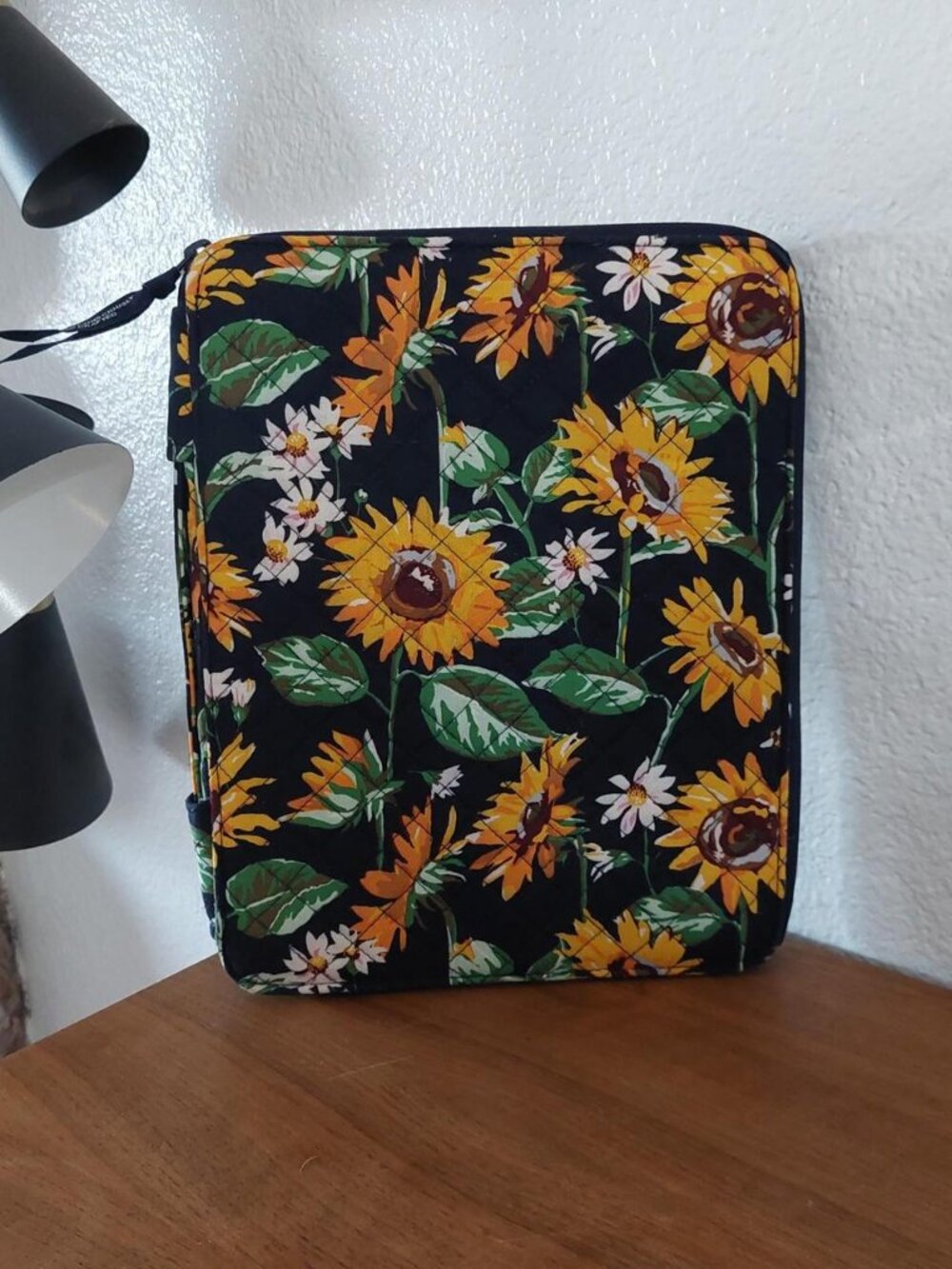 Vera Bradley Sunflowers Tablet Tamer Organizer Case Navy Quilted